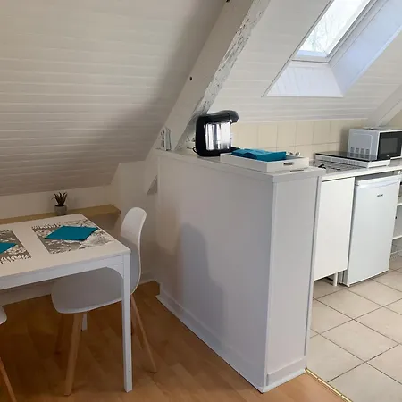 Charme Emeraude Apartment